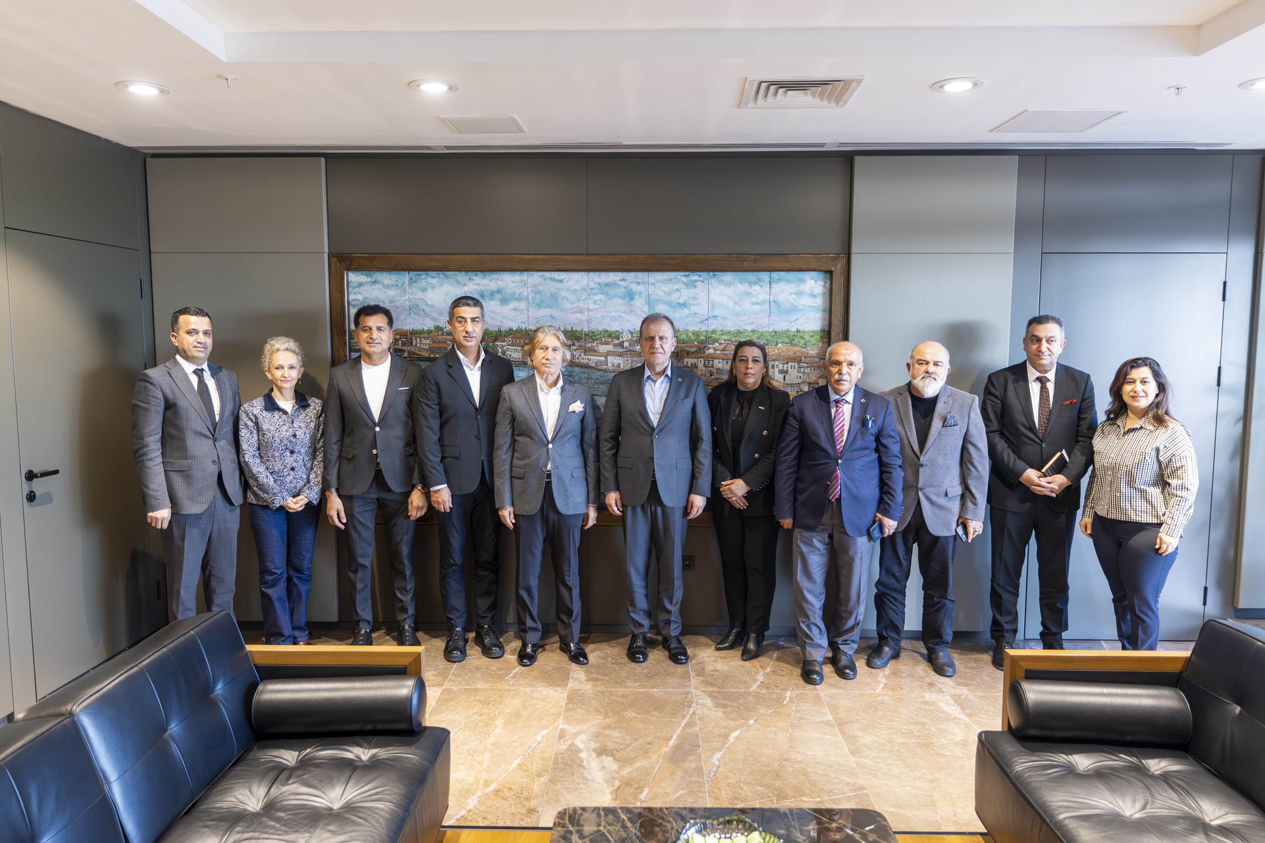 BAŞKAN SEÇER, EMITT 2026 KATILIMCI HEYETİ İLE BİR ARAYA GELDİ (1) BAŞKAN SEÇER, EMITT 2026 KATILIMCI HEYETİ İLE BİR ARAYA GELDİ (1)