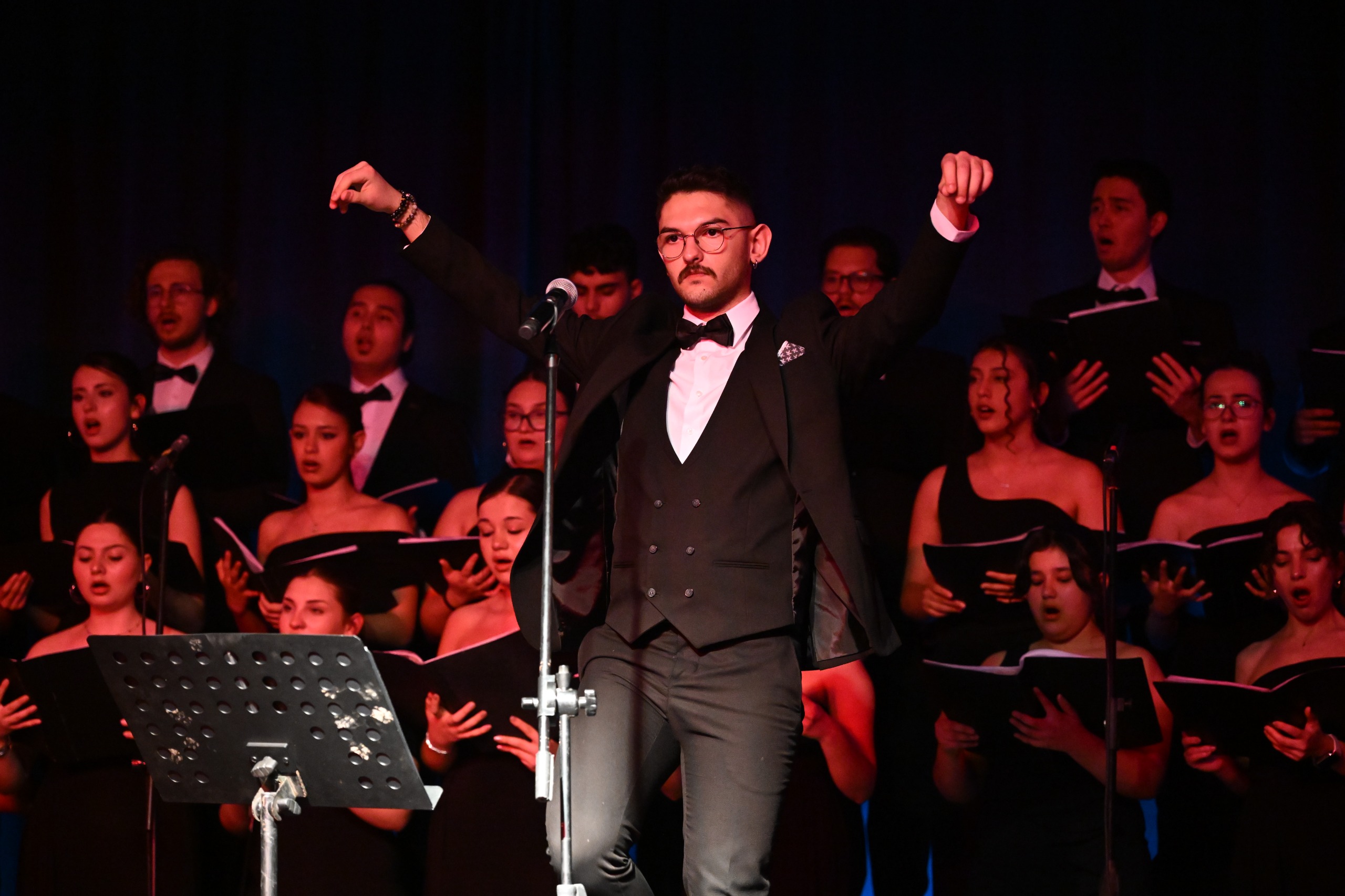 Çok Sesli Gençlik ve Çocuk Korosu Sanatseverlerle Buluştu (13)