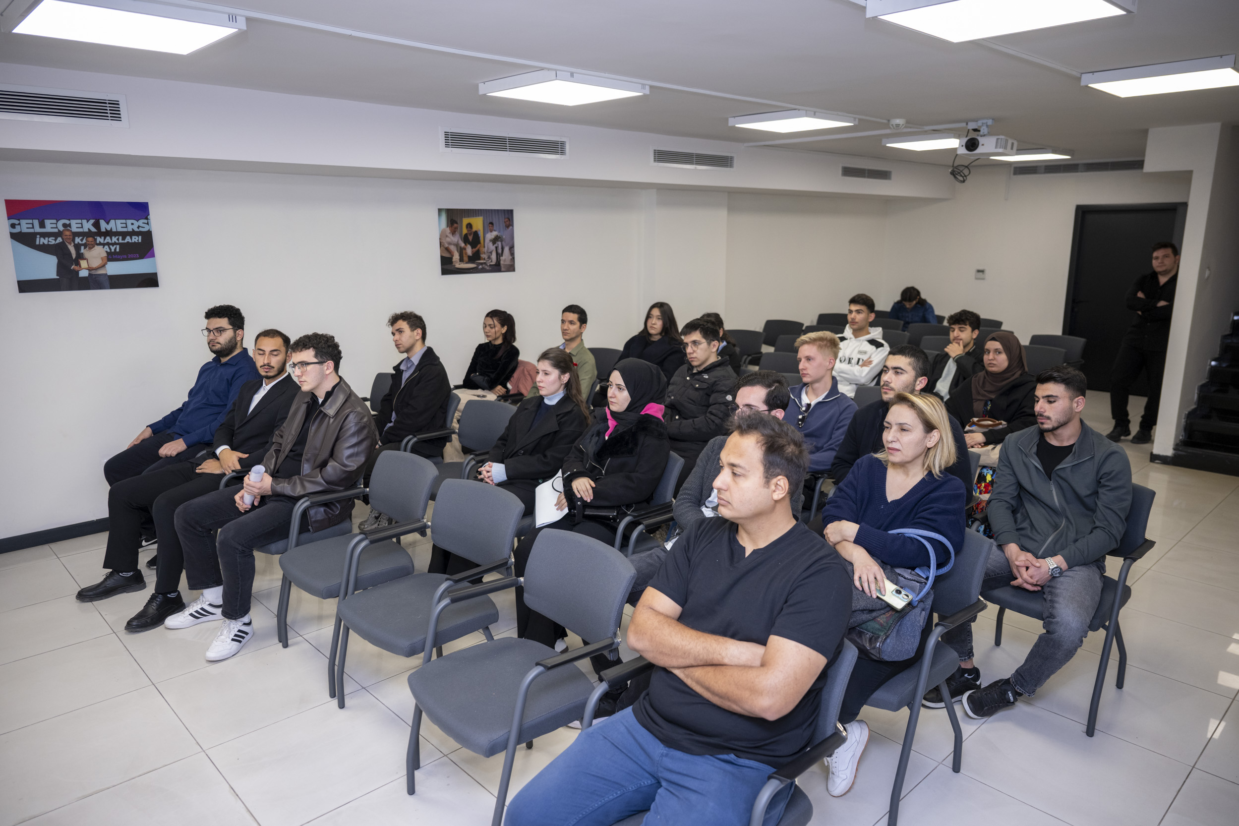 KAMPÜSTEN SEKTÖRE GÜÇLÜ BİR ADIM GENÇ YETENEK PROGRAMI (5)