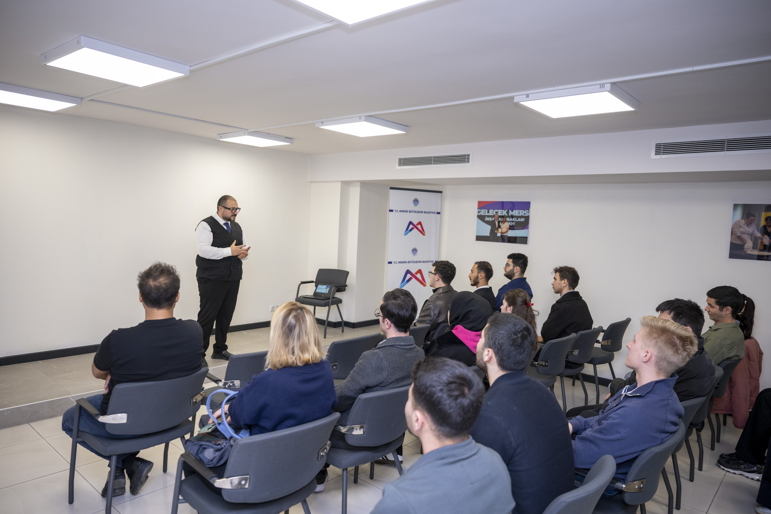 KAMPÜSTEN SEKTÖRE GÜÇLÜ BİR ADIM GENÇ YETENEK PROGRAMI (3)