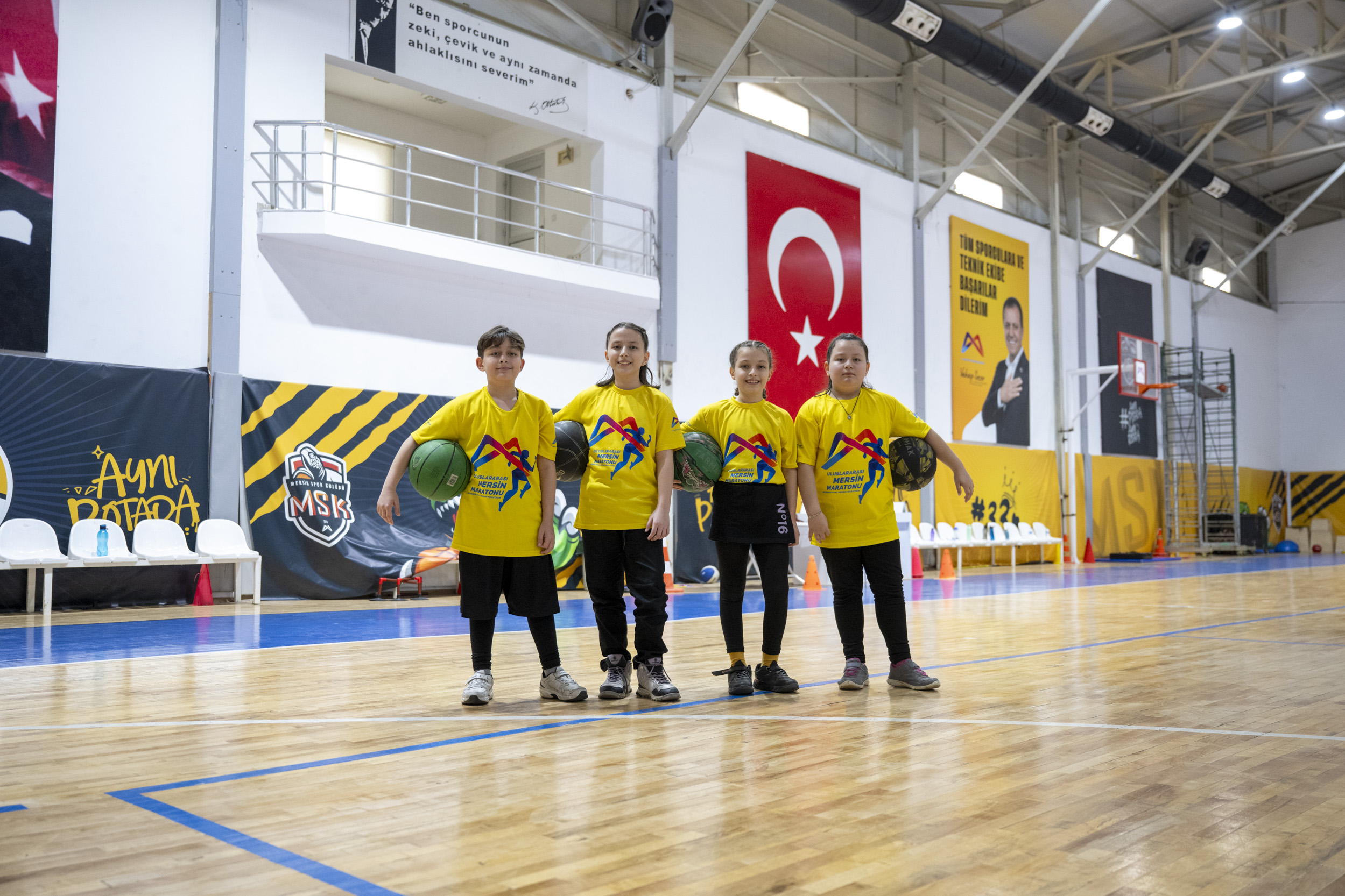 DÖRDÜZ KARDEŞLER BÜYÜKŞEHİR’İN SPOR KURSLARIYLA GELİŞİYOR VE SOSYALLEŞİYOR (9)