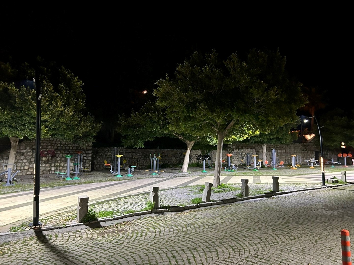 bodrum_belediyesi_belediyeden_ilçe_genelinde_bakim_ve_onarim_çalişmalari (14)