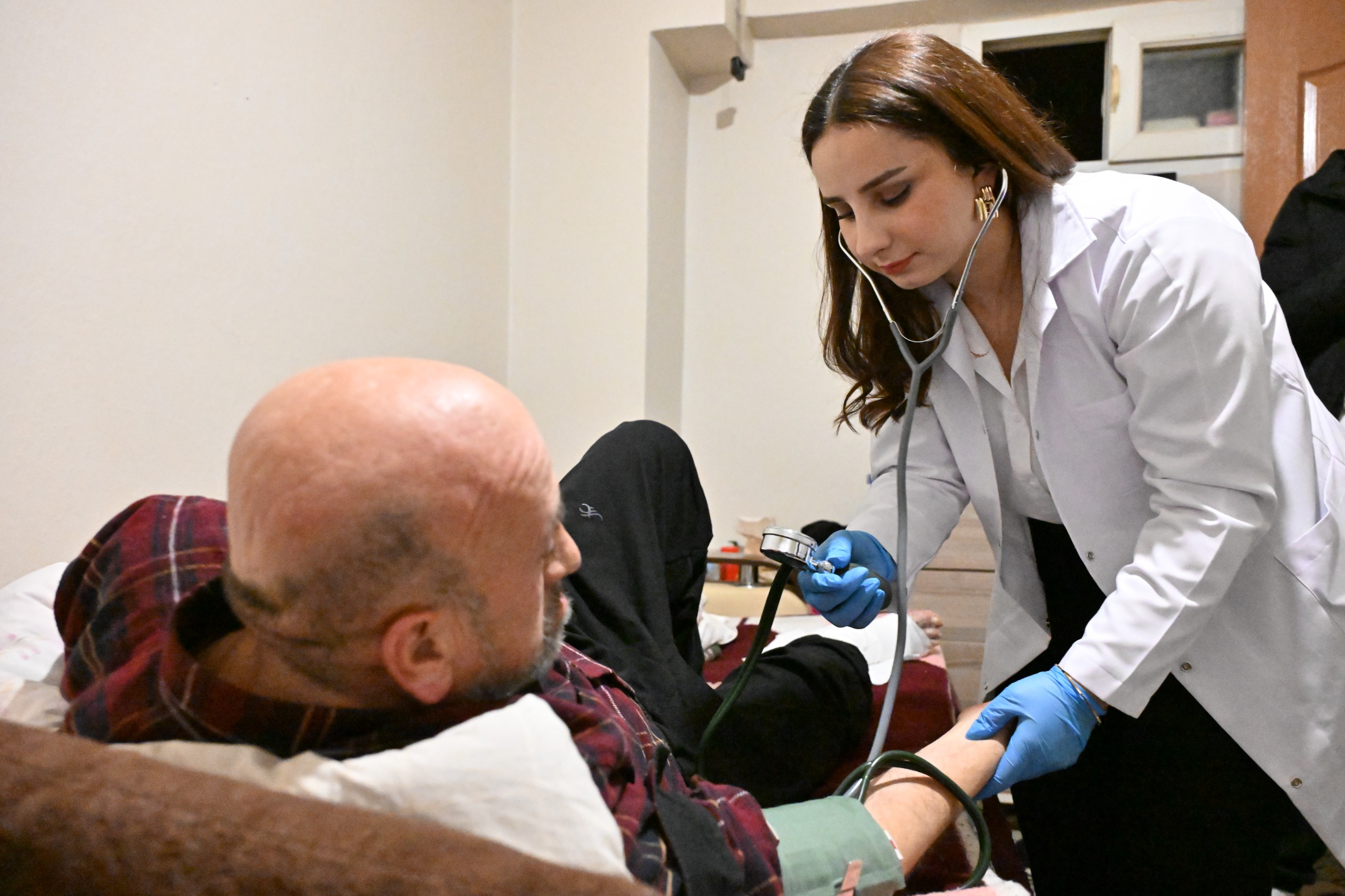 Manisa Büyükşehir Belediyesi’nden 65 Yaş Üstüne Şefkat Eli (6)