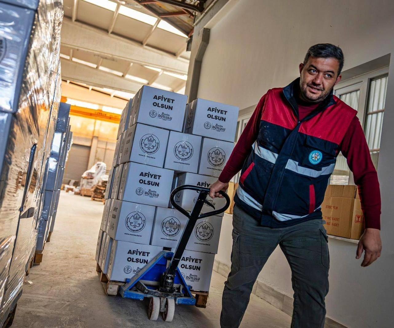 Manisa Büyükşehir’den Ramazan Dayanışması 22 Bin Aileye Gıda Desteği (6)