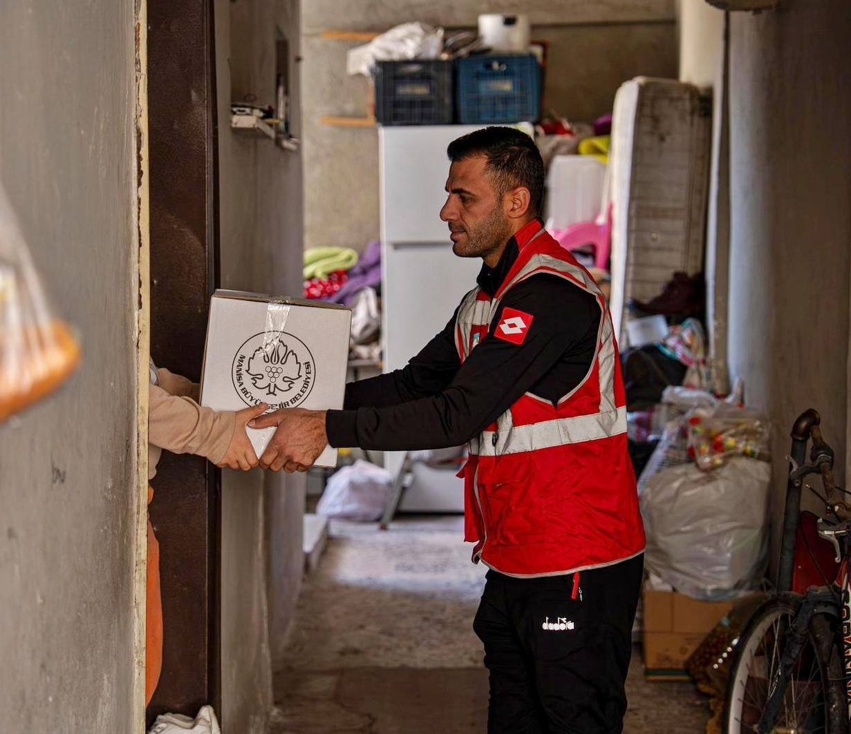 Manisa Büyükşehir’den Ramazan Dayanışması 22 Bin Aileye Gıda Desteği (2)