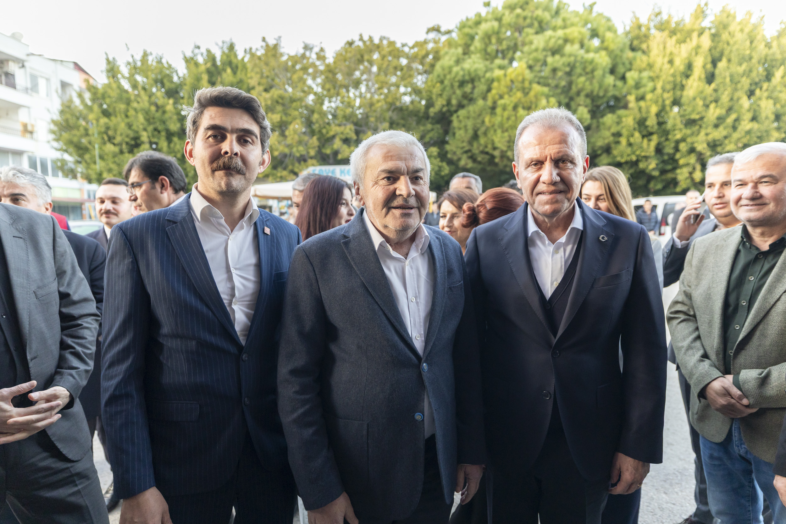 BAŞKAN SEÇER VE MERAL SEÇER, BOZYAZILI YURTTAŞLARLA İFTAR SOFRASINDA BULUŞTU (4)