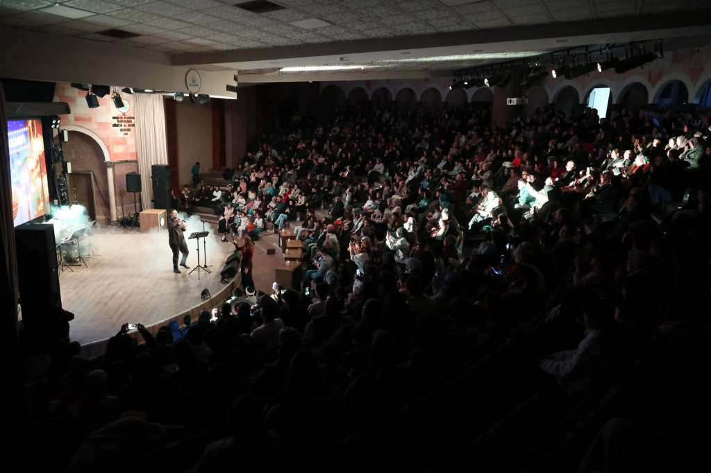 thumb_10813-4f80625d51db3591cdbd784f8d74a76b-nev_bel_dinleti_004