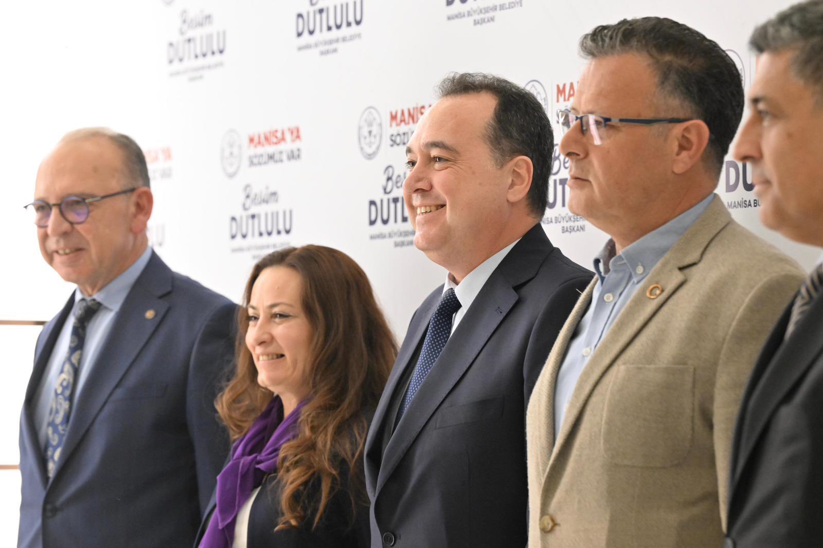 Başkan Dutlulu, Basın Mensupları ve Meclis Üyeleriyle İftarda Buluştu (10)