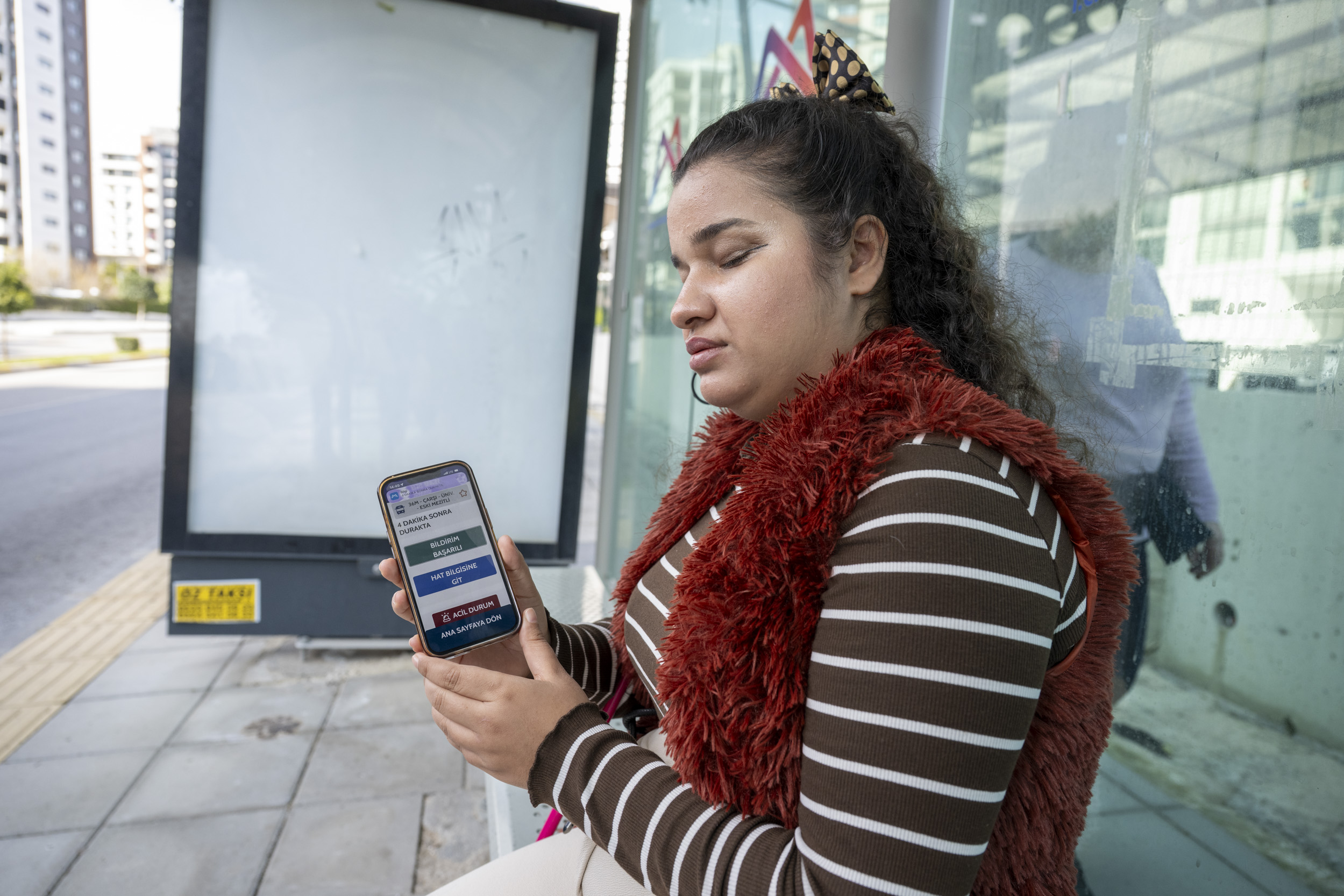 MERSİN BÜYÜKŞEHİR’DEN ÖZEL GEREKSİNİMLİ BİREYLERE ‘ENGELSİZ ULAŞIM’ TEKNOLOJİSİ (1)