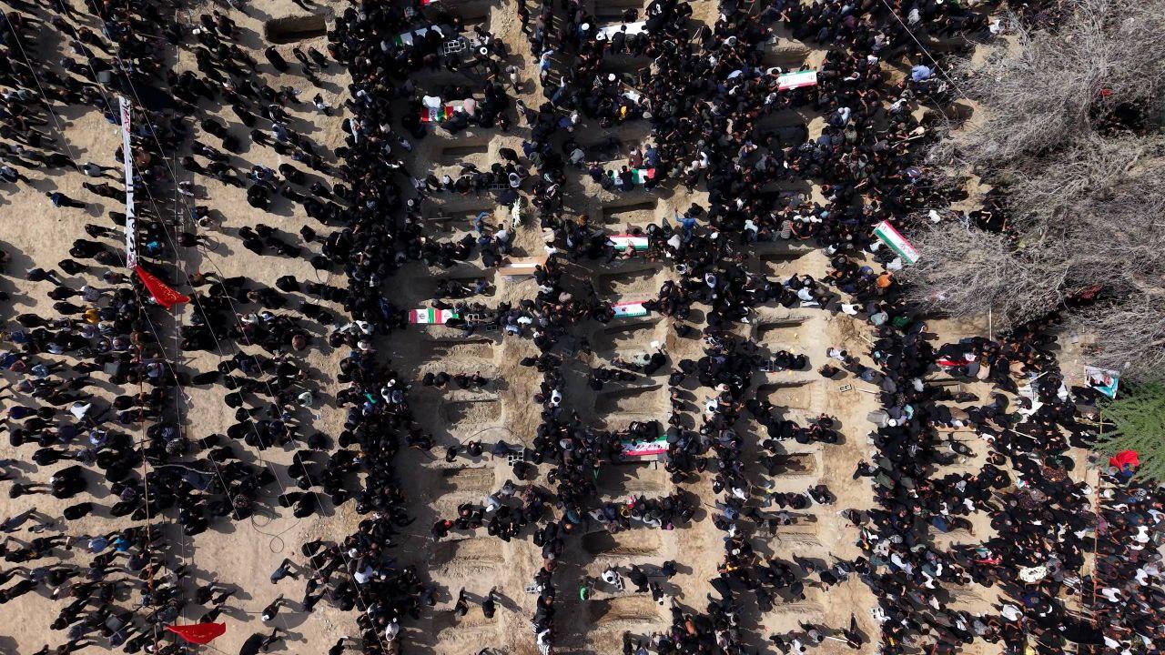 iran-ilkokul-cenaze-2443526