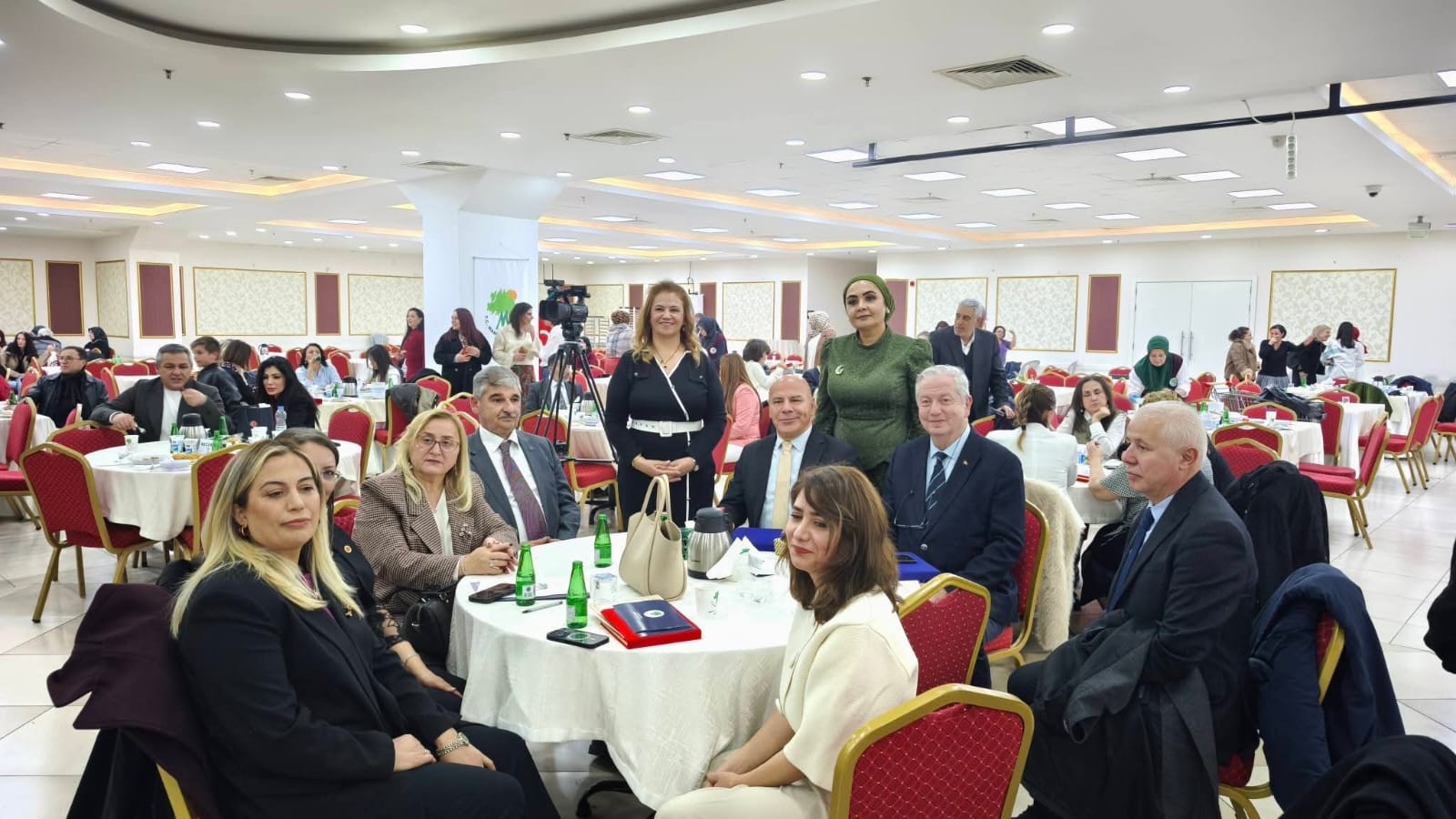 27908fd6-8339-443b-be10-dda8e1979728 27908fd6-8339-443b-be10-dda8e1979728