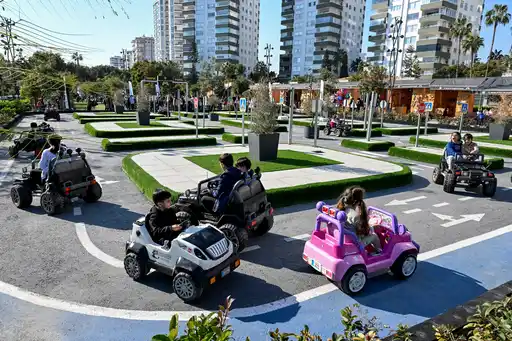 thumbnail (8) thumbnail (8)