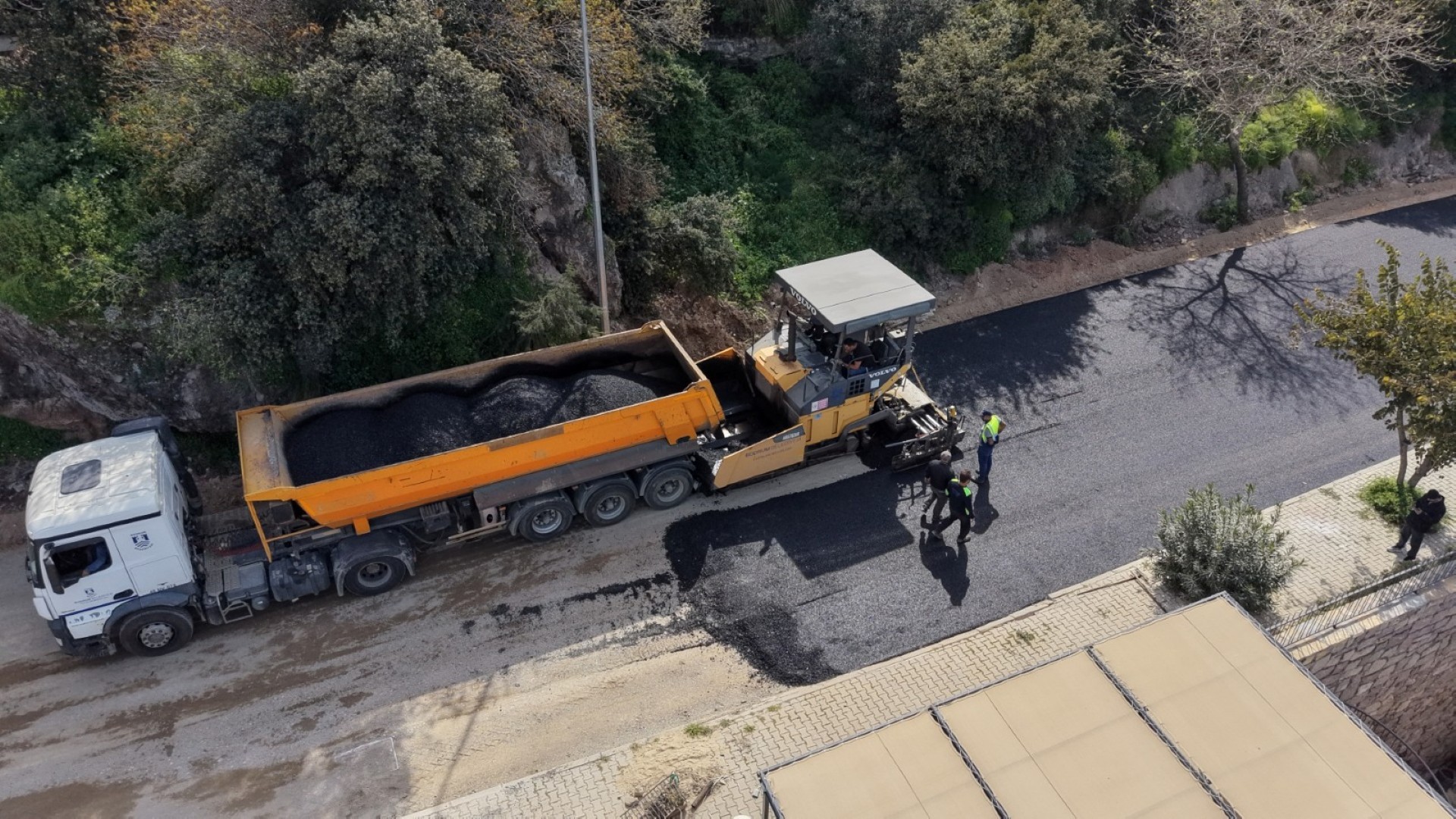 bodrum_belediyesi_bergamut_caddesi_yenilenen_yüzüyle_hizmete_açiliyor (14) bodrum_belediyesi_bergamut_caddesi_yenilenen_yüzüyle_hizmete_açiliyor (14)