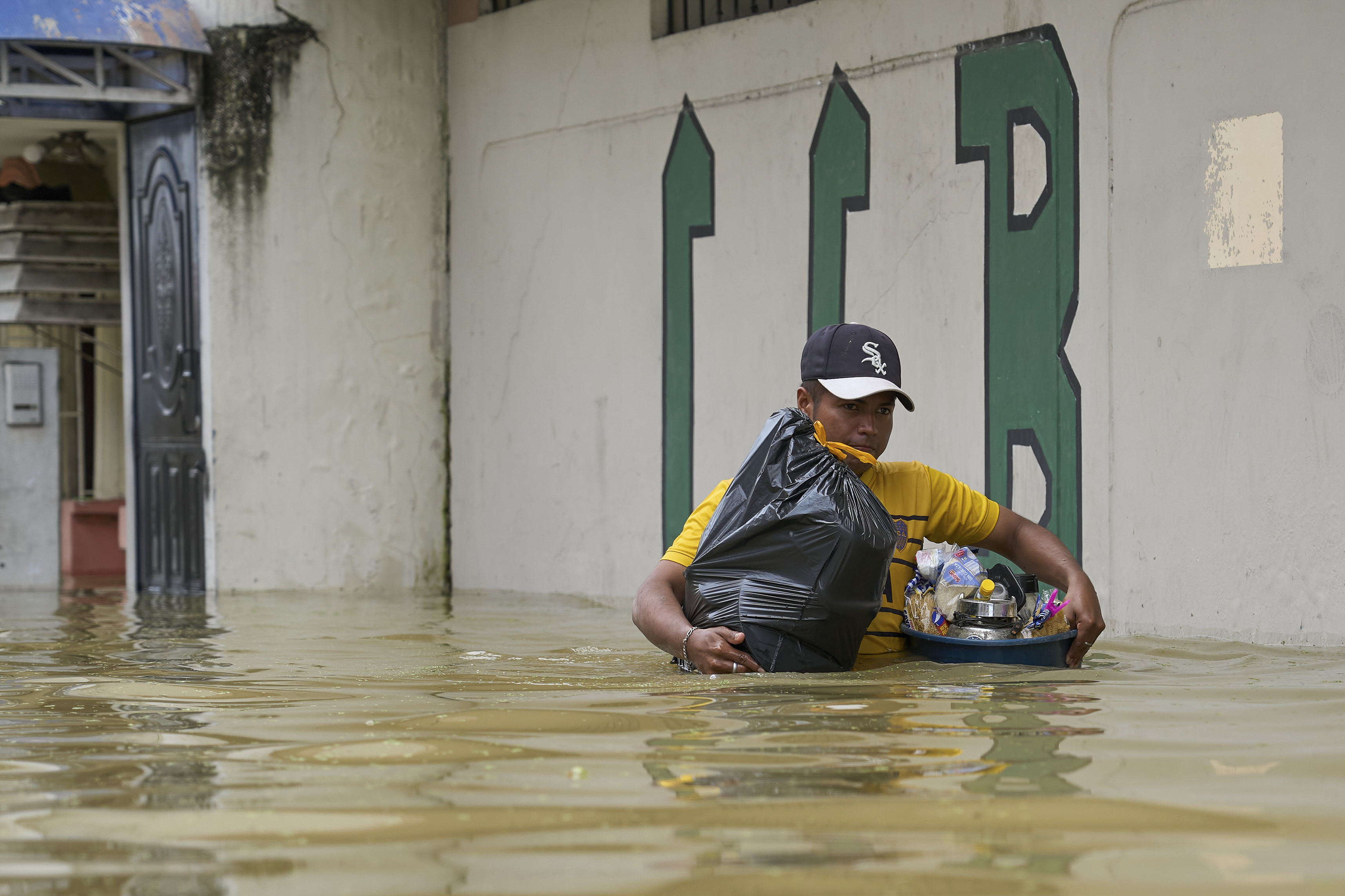 EKVADORDA-SEL-VE-HEYELAN-CAN-KAYBI-11_1216908_361842