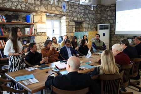 turkiyede-bir-ilk-olacak-kiralik-sosyal-konut-modeli-hanem-cesme-projesi-milletvekillerine-anlatildi_5