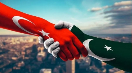 pakistandan-turkiyeye-100-tonluk-yardim-malzemesi-ve-10-milyar-rupi-H1470392-12