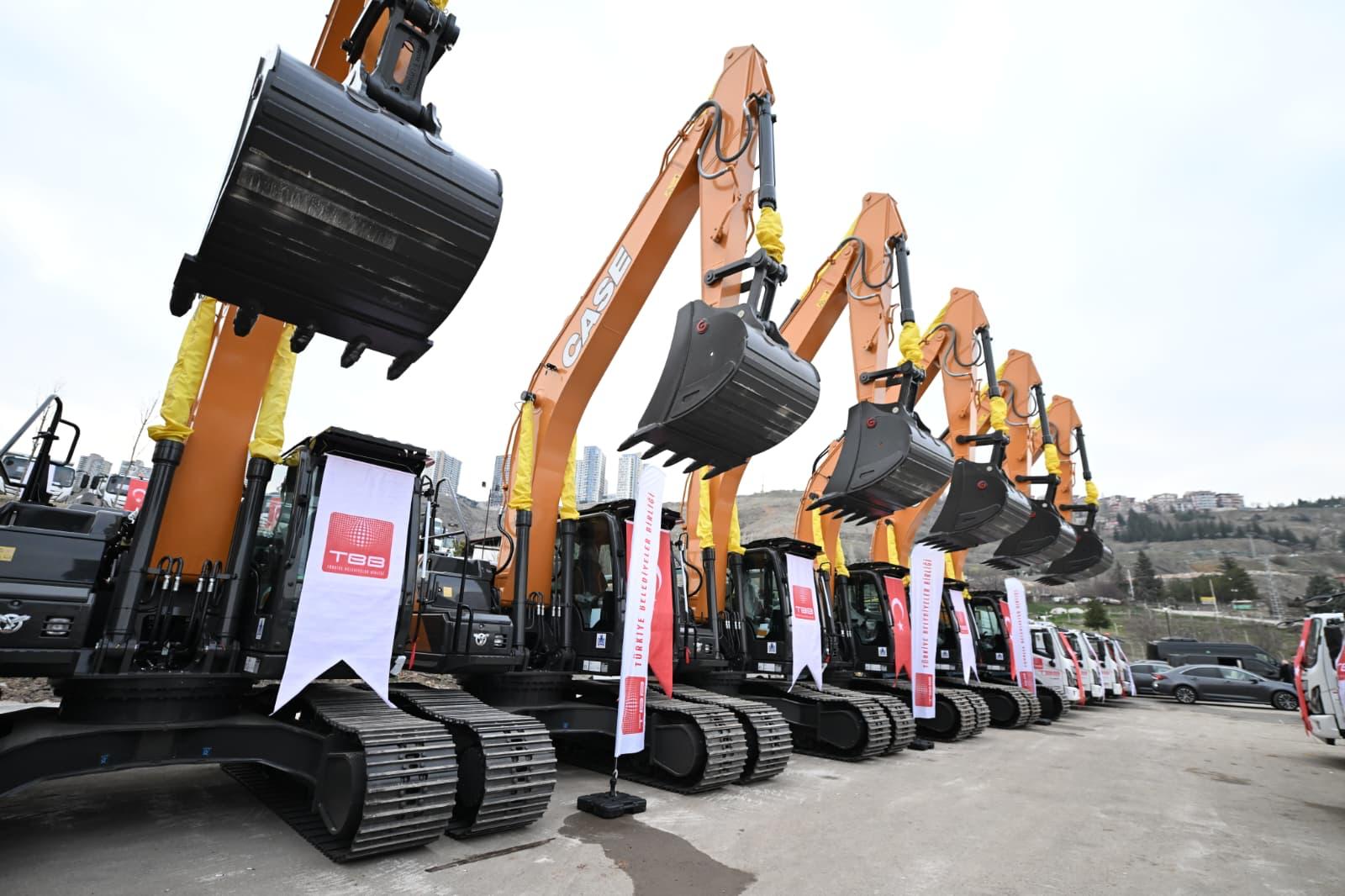 BAŞKAN SEÇER, TBB TARAFINDAN DÜZENLENEN ‘ARAÇ TESLİM TÖRENİ’NE KATILDI (3)