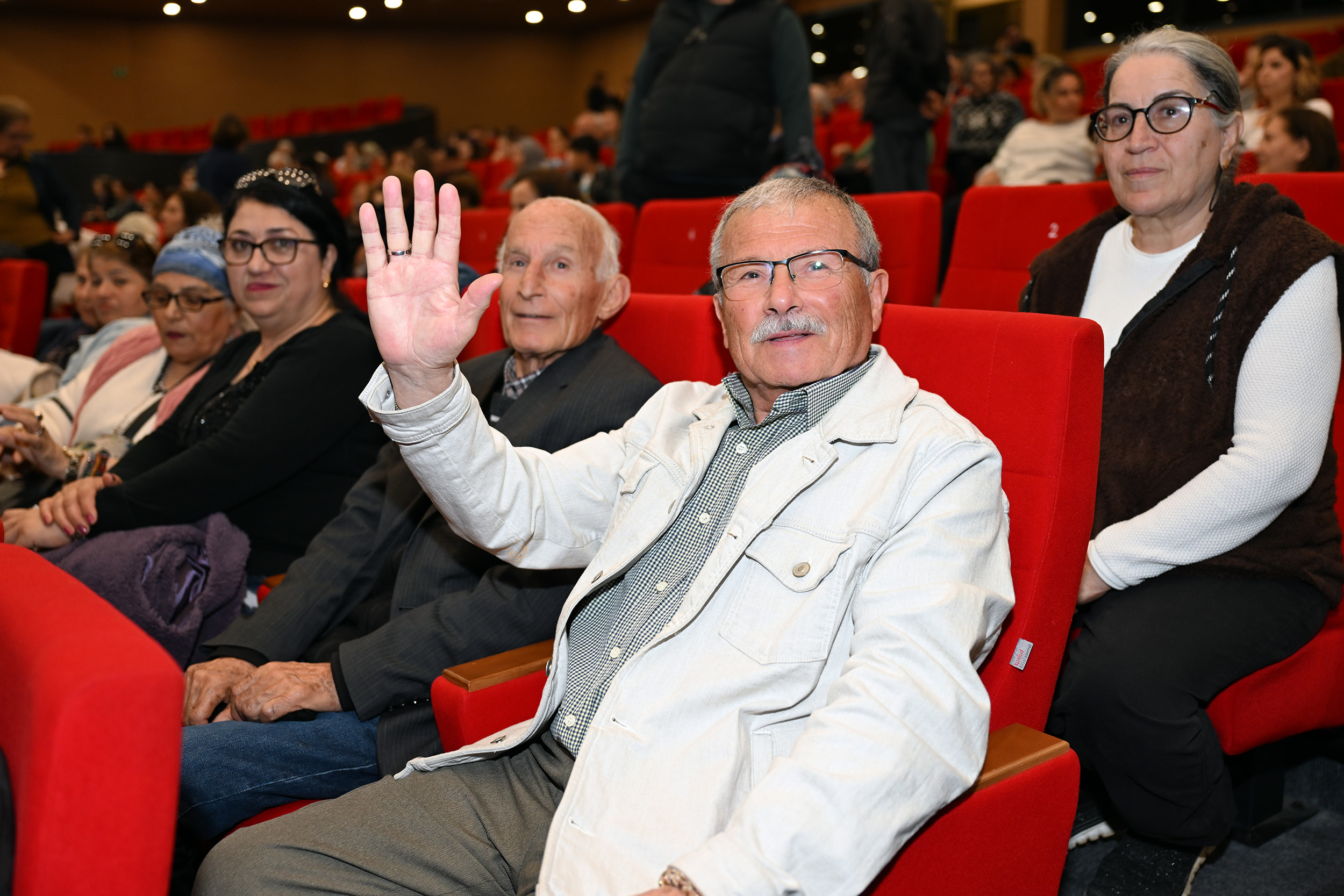 MERSİN ŞEHİR TİYATROSU’NDAN ‘27 MART DÜNYA TİYATRO GÜNÜ BİLDİRİSİ’ (10)