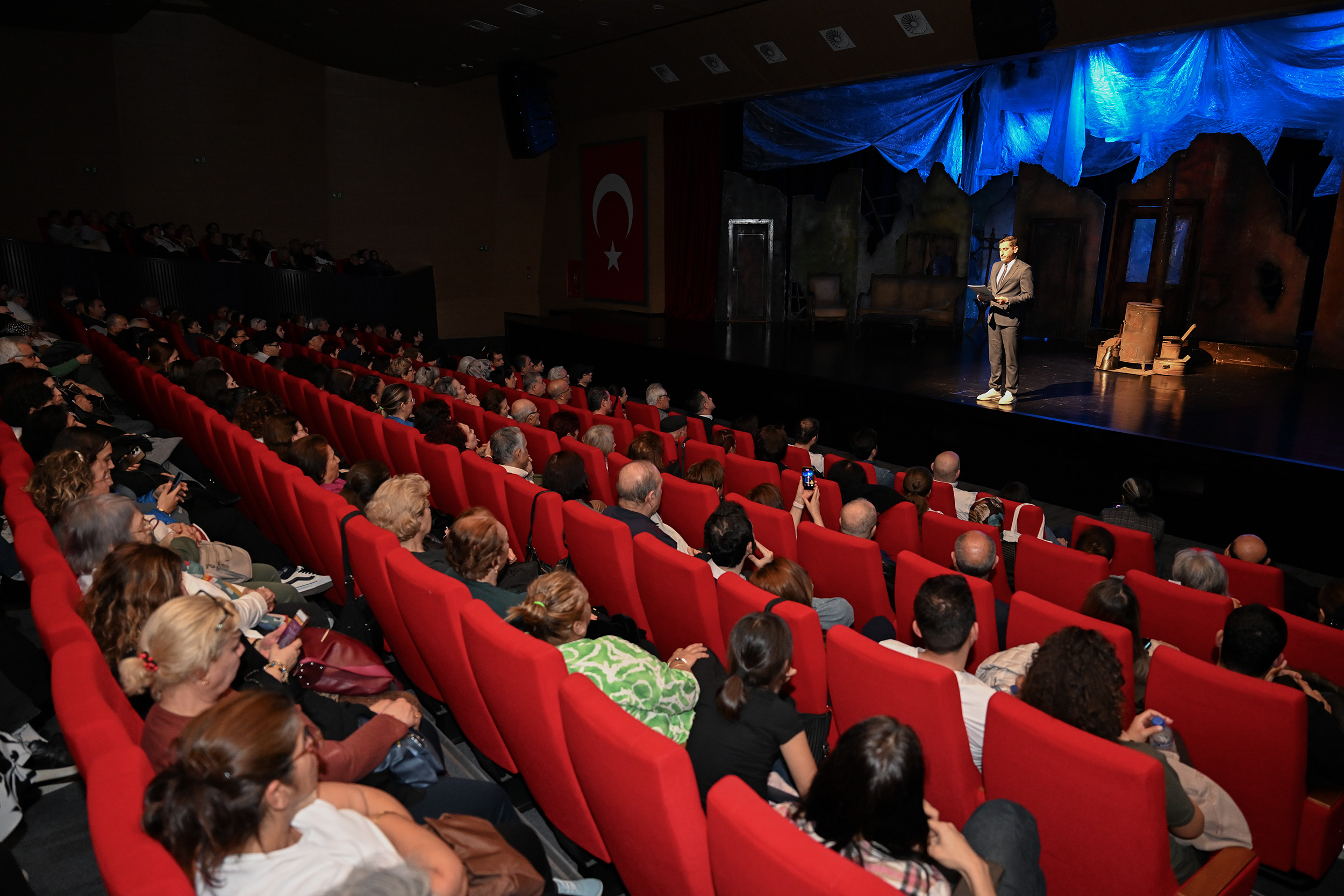 MERSİN ŞEHİR TİYATROSU’NDAN ‘27 MART DÜNYA TİYATRO GÜNÜ BİLDİRİSİ’ (1)