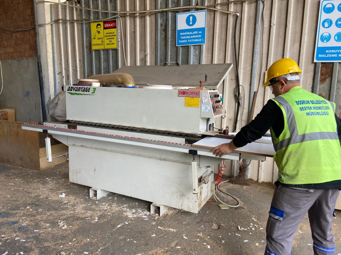 bodrum_belediyesi_belediye_atölyelerinden_kentin_dört_bir_yanina_üretim (5)