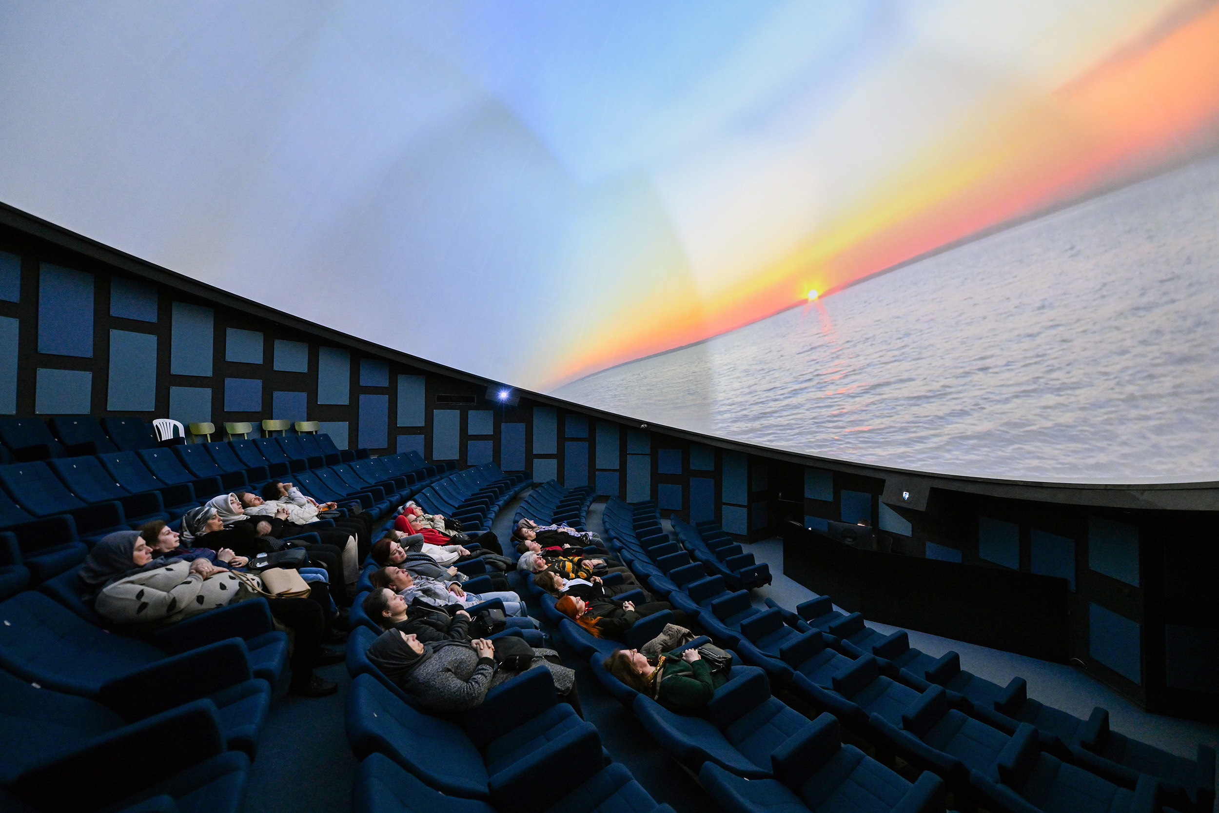 MERSİN BÜYÜKŞEHİR VE MERSİNDEN KADIN KOOPERATİFİ TEKSTİL ATIKLARINI YENİDEN DÖNÜŞTÜRÜYOR (8)