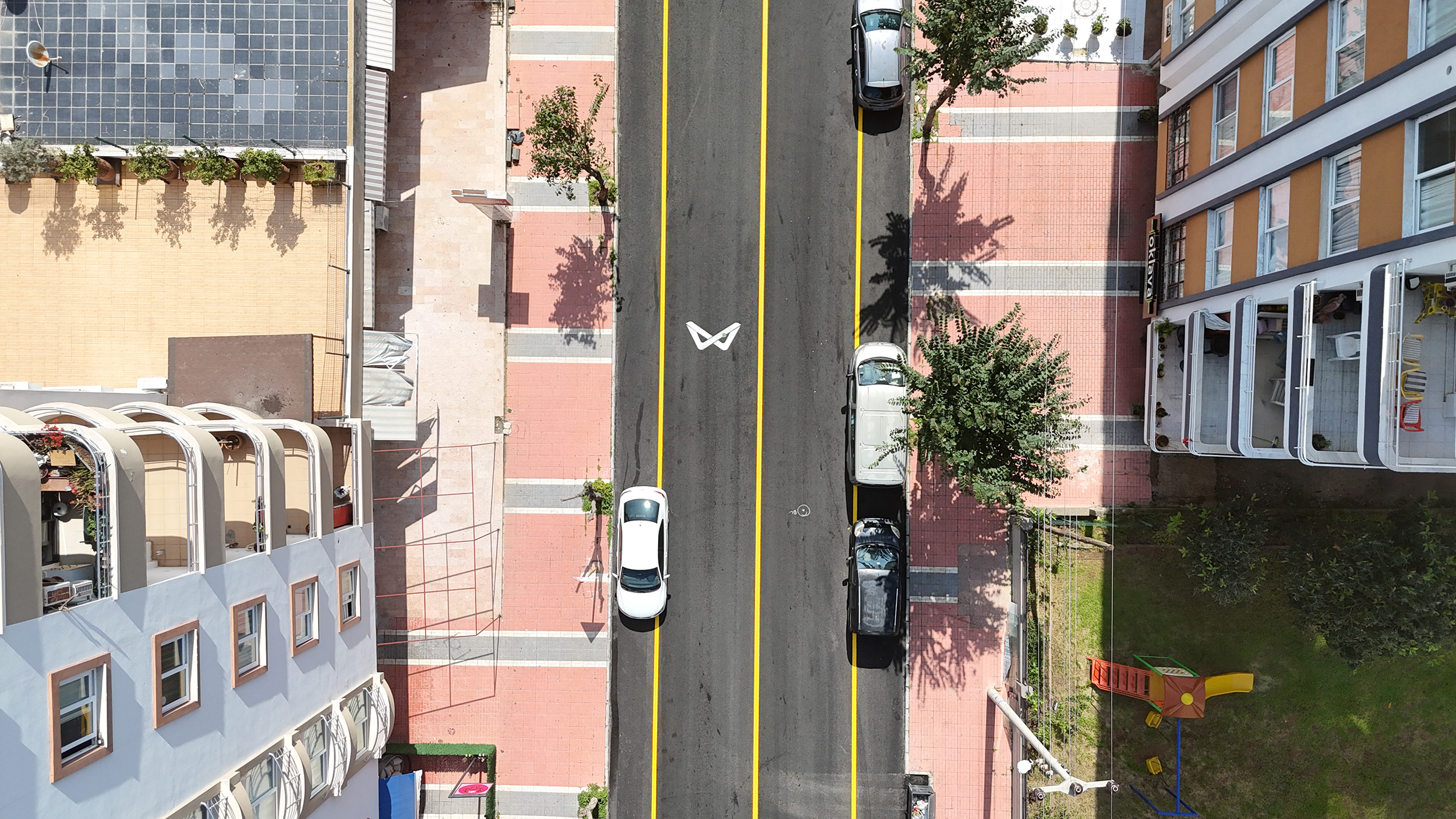 MERSİN BÜYÜKŞEHİR’İN YOL YAPIM EKİPLERİ MEZİTLİ YENİ MAHALLE’DE YOL YENİLEME ÇALIŞMASI GERÇEKLEŞTİRDİ  (5)