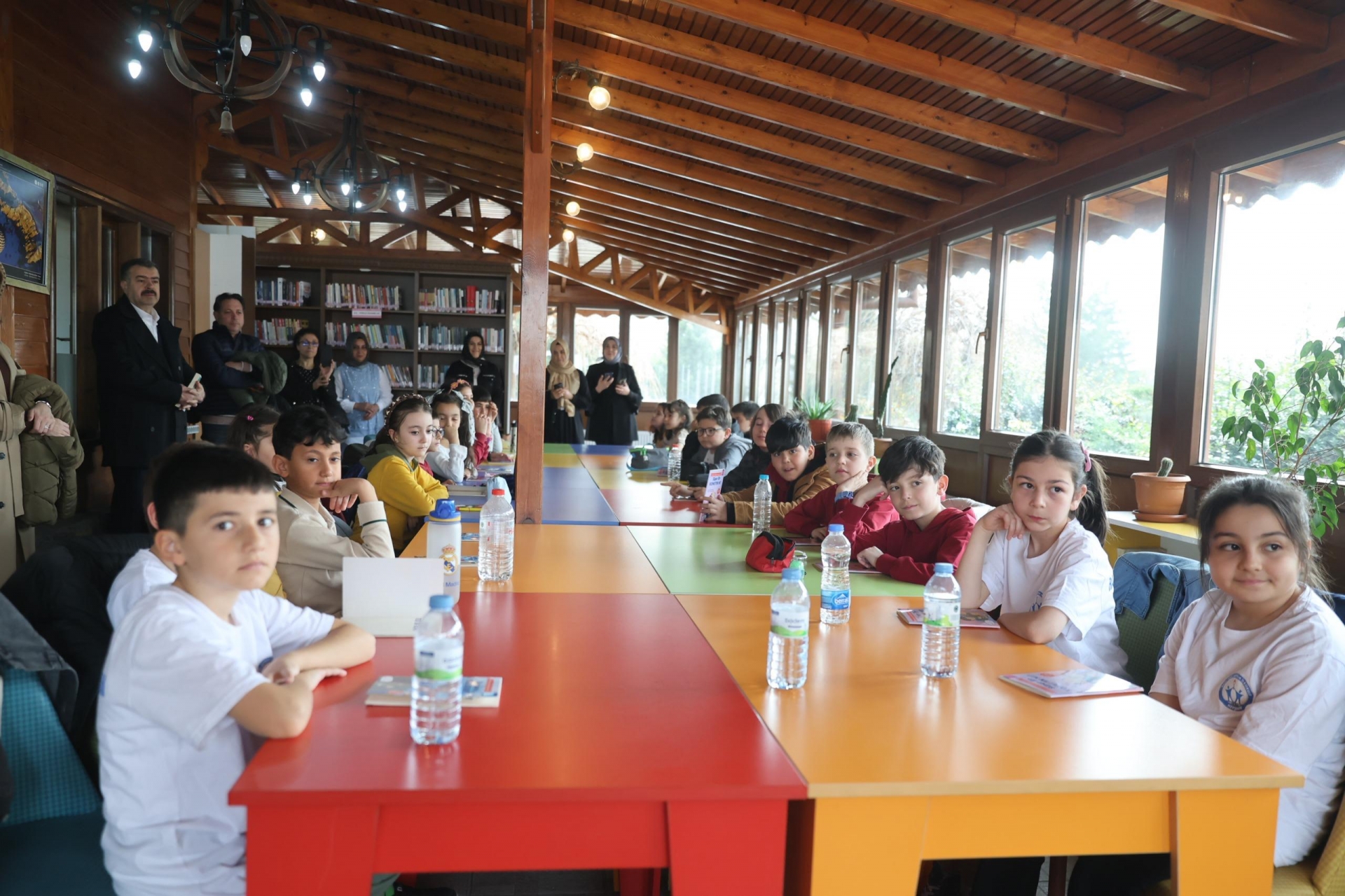 10868-0cdc92643d9fb33bffebdbbbe3373741-nev_bel_kutuphane_008