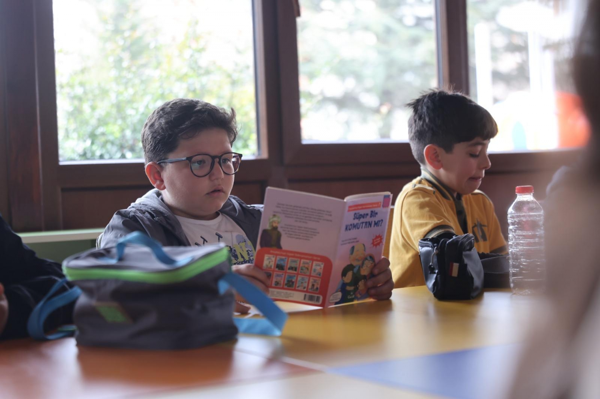 10868-b2fbd93032be09869ea28e0d8bbd24cd-nev_bel_kutuphane_004