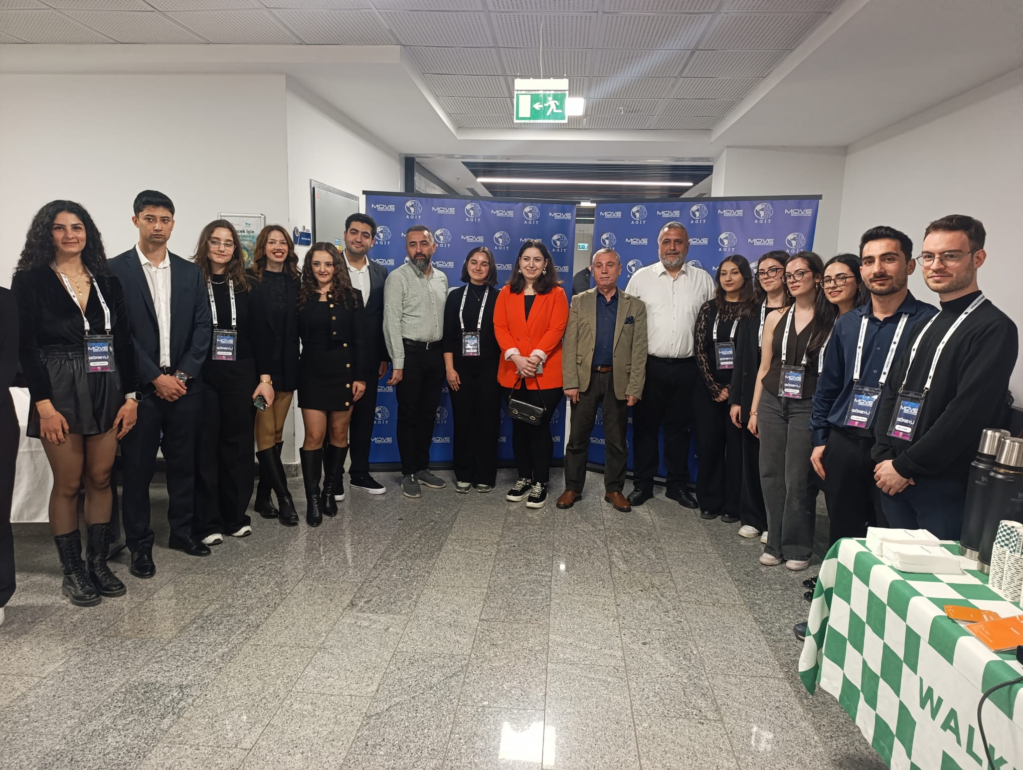 b03dd9f0-cbca-4730-b234-ce62ed0aa203