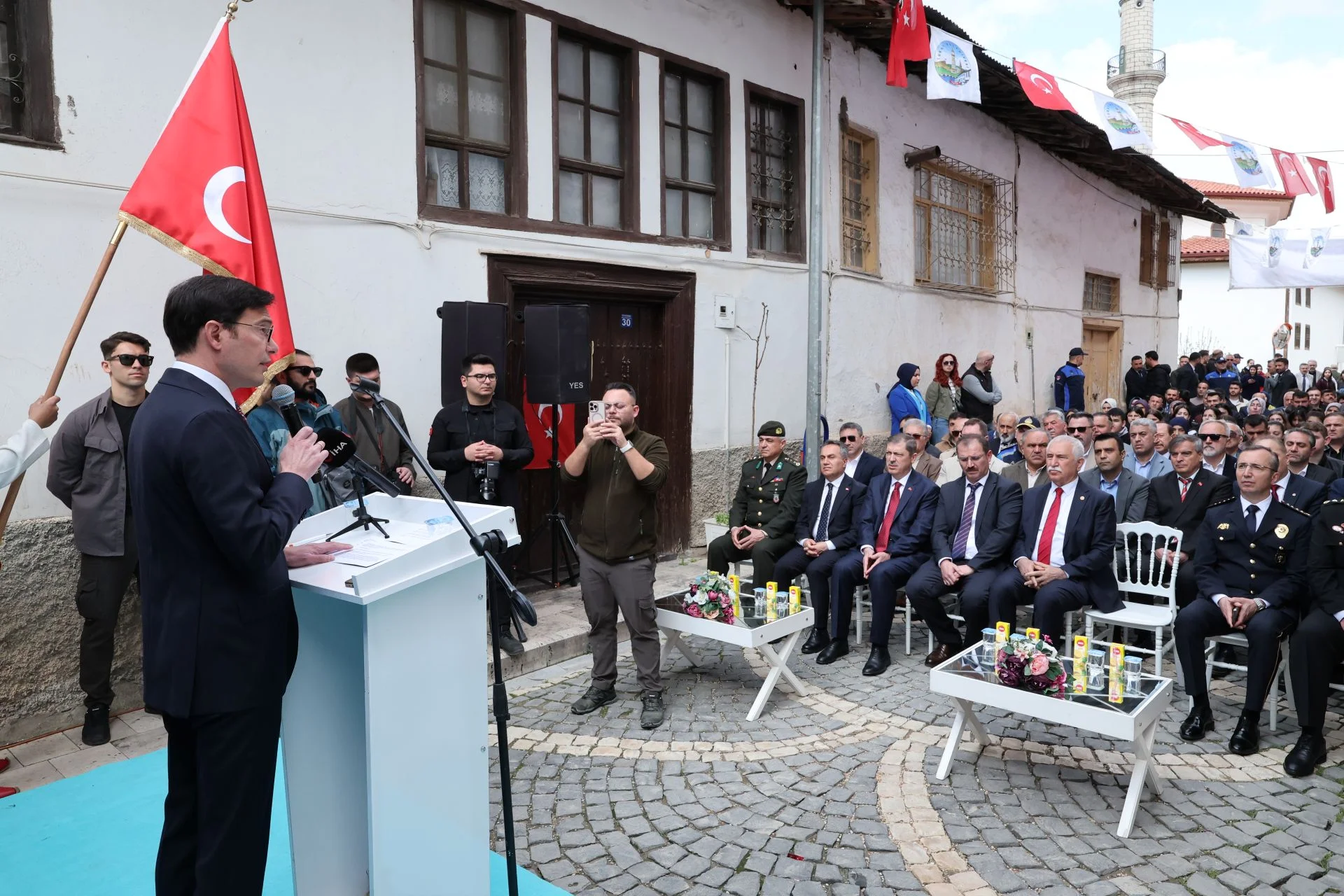 1775386928858-917e00c904e82522