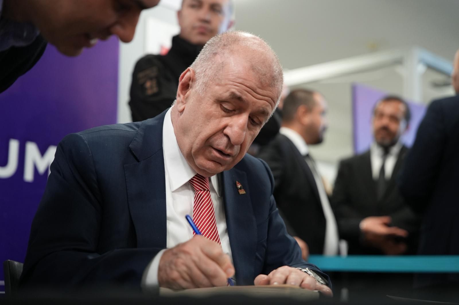 ac2f75fc-5612-4201-b739-40fc9a0d1948