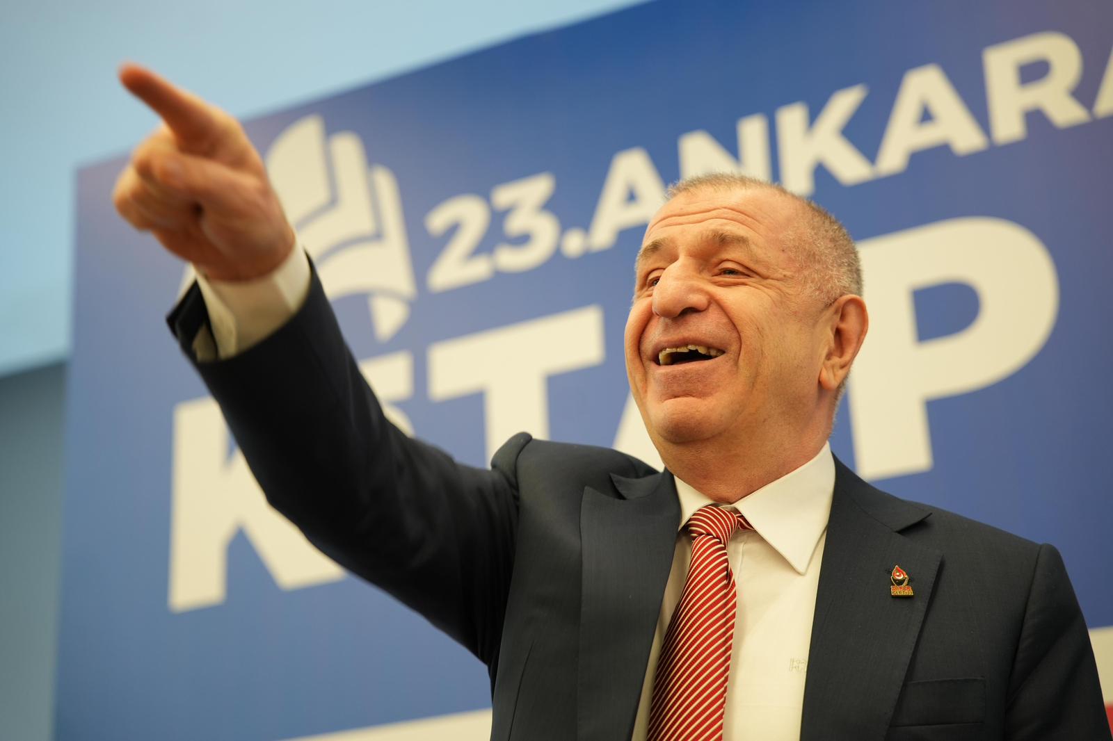 6475de09-1ecb-4915-8936-a4691a944d38