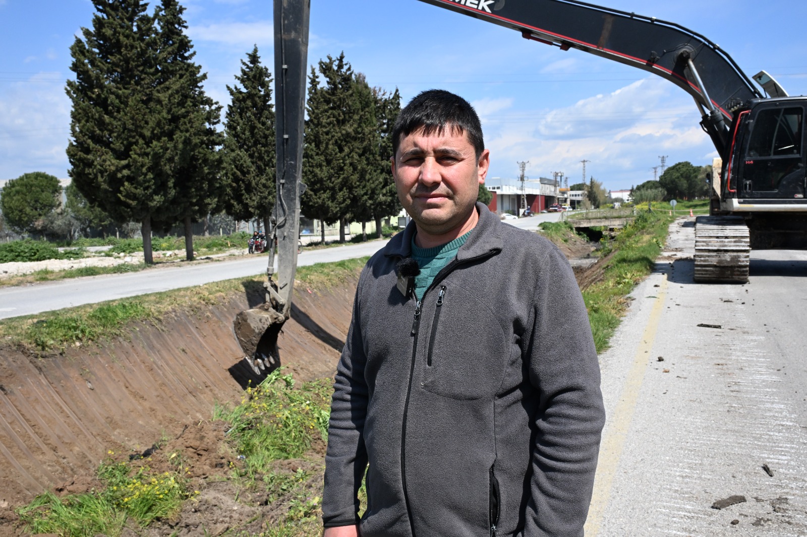 Akhisar’da 5 Kilometrelik Dere Hattı Temizleniyor (7) Akhisar’da 5 Kilometrelik Dere Hattı Temizleniyor (7)