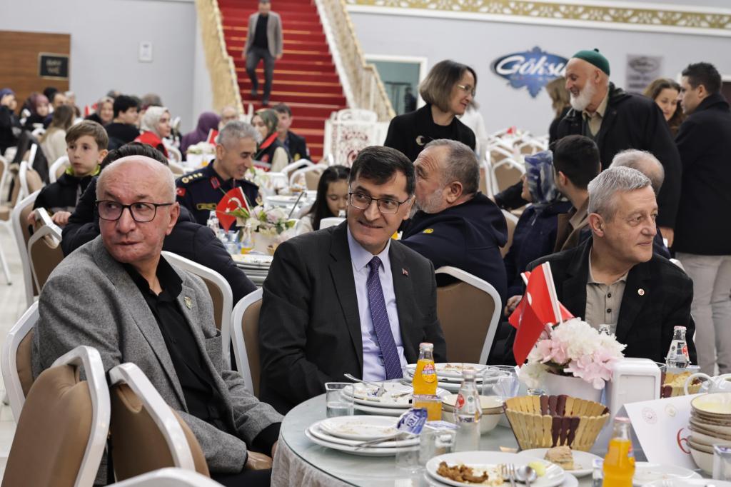 Devletimiz her zaman şehit aileleri ve gazilerimizin yanında