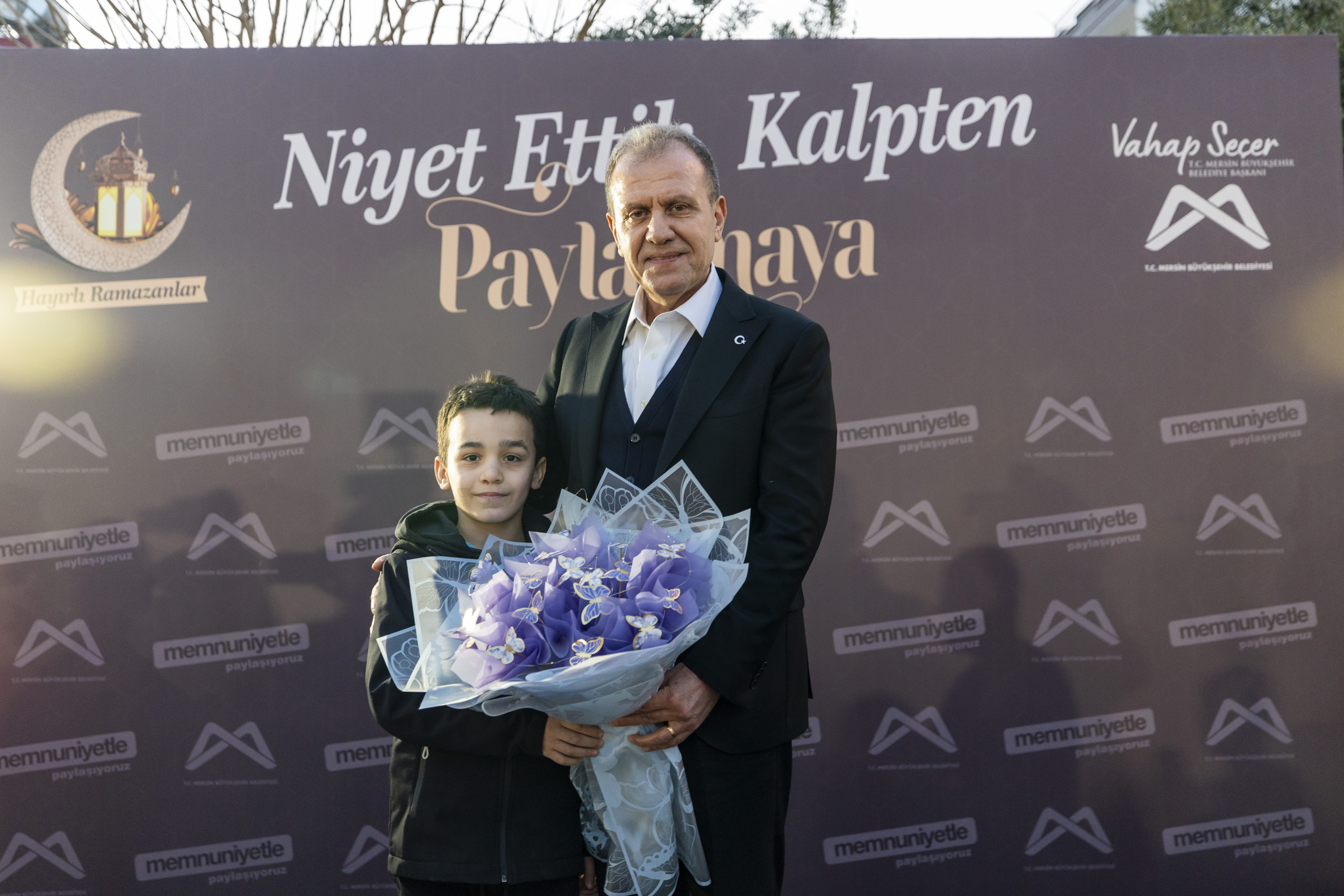 Mersin: Vahap Seçer "Bu Sofralar Milletin Sofrası"