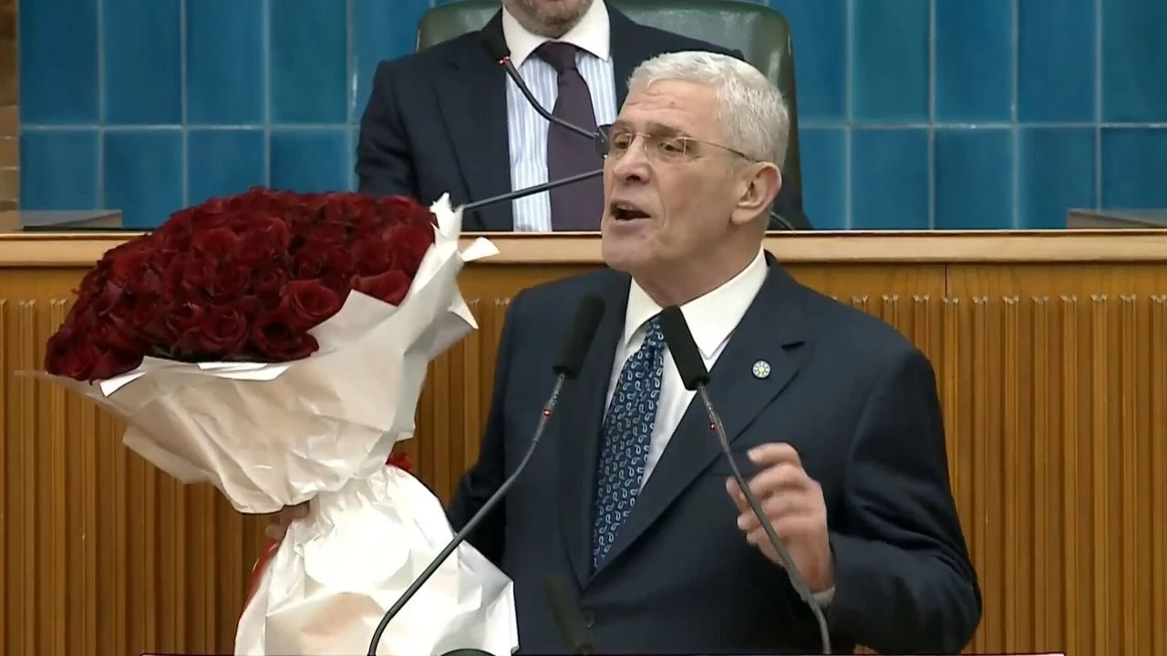 "Müsavat Dervişoğlu'ndan Erdoğan'a 308 adet gül!