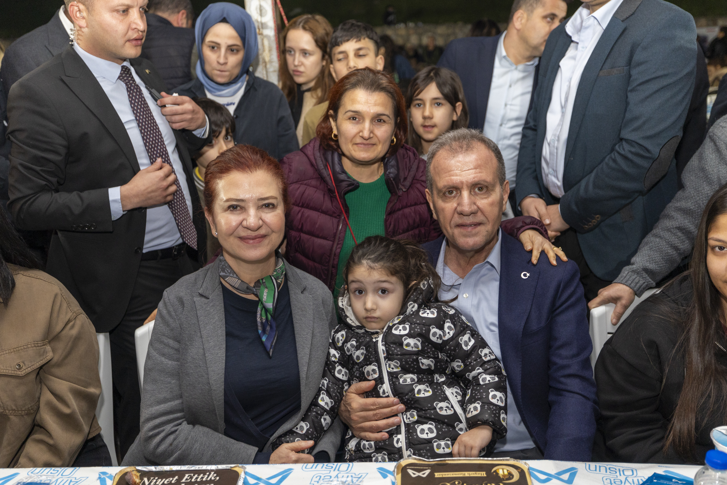 SEÇER: “MERSİN, BİRLİKTE YAŞAMA HUKUKUNU DÜNYAYA GÖSTEREN BİR KENT”