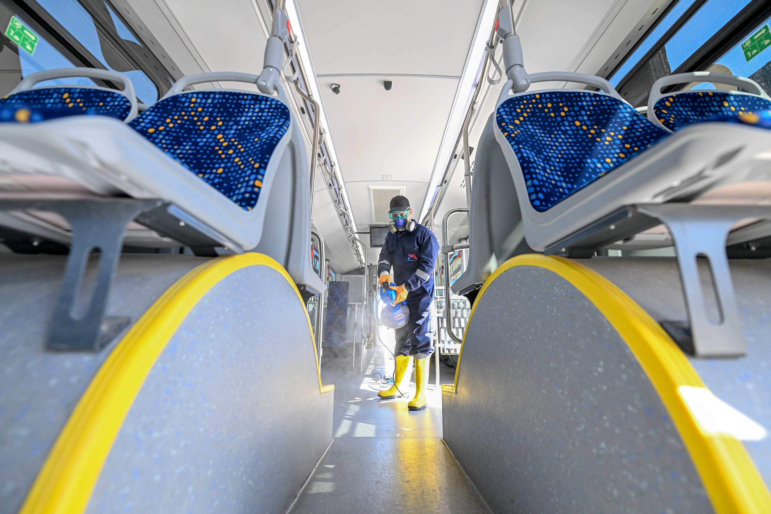 "MERSİN BÜYÜKŞEHİR’LE ULAŞIMDA KONFOR VE HİJYEN SEFERBERLİĞİ"