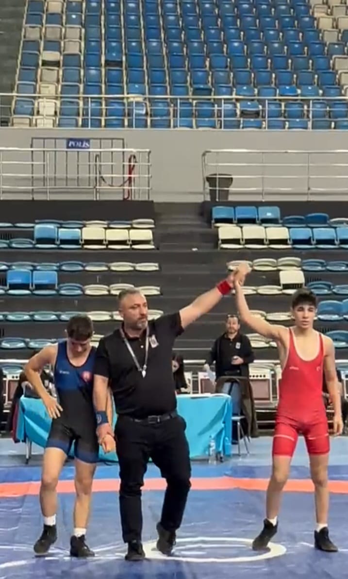 "Osman Emir Çekgel, 62 kilogram kategorisinde Türkiye üçüncüsü oldu"