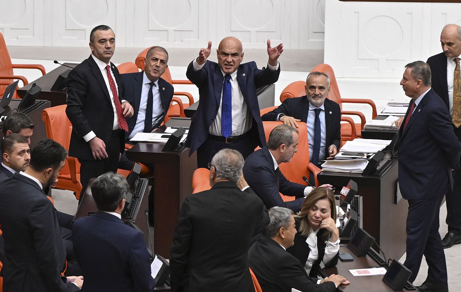 Turhan Çömez’den, Dem'e “Ankara ve İmralı” Ayarı