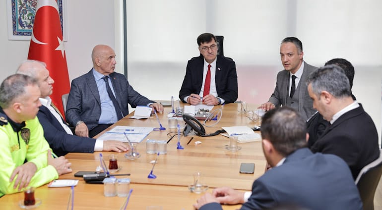 "ŞEHRİMİZİN ULAŞIM ALTYAPISINI GÜÇLENDİRECEK ADIMLAR ELE ALINDI"