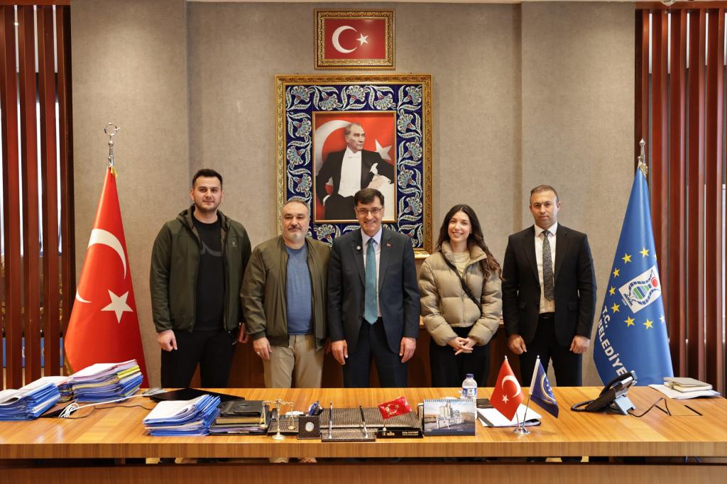 "Gençler Kütahya Şampiyonu Voleybol Takımı Belediye de ağırlandı"