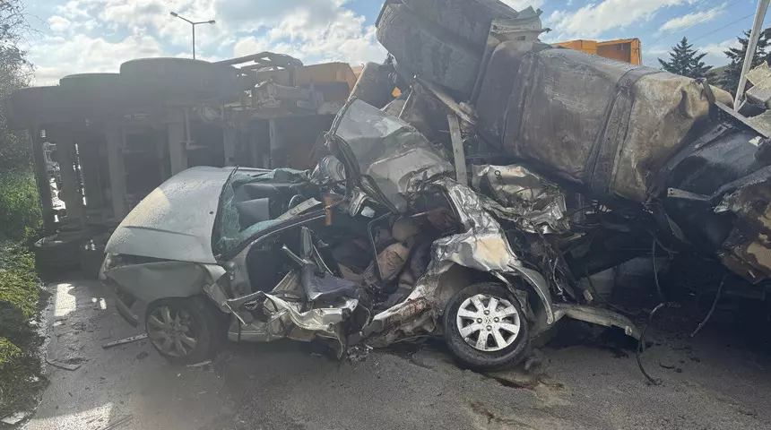 “Ankara istikameti trafiğe kapatıldı.”