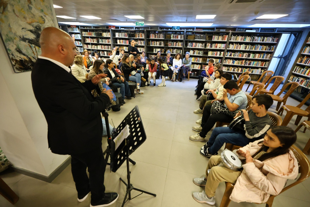 Selçuk Belediyesi, "KÜTÜPHANE HAFTASI. MÜZİK, RESİM VE YARATICI DRAMA BİR ARADA"