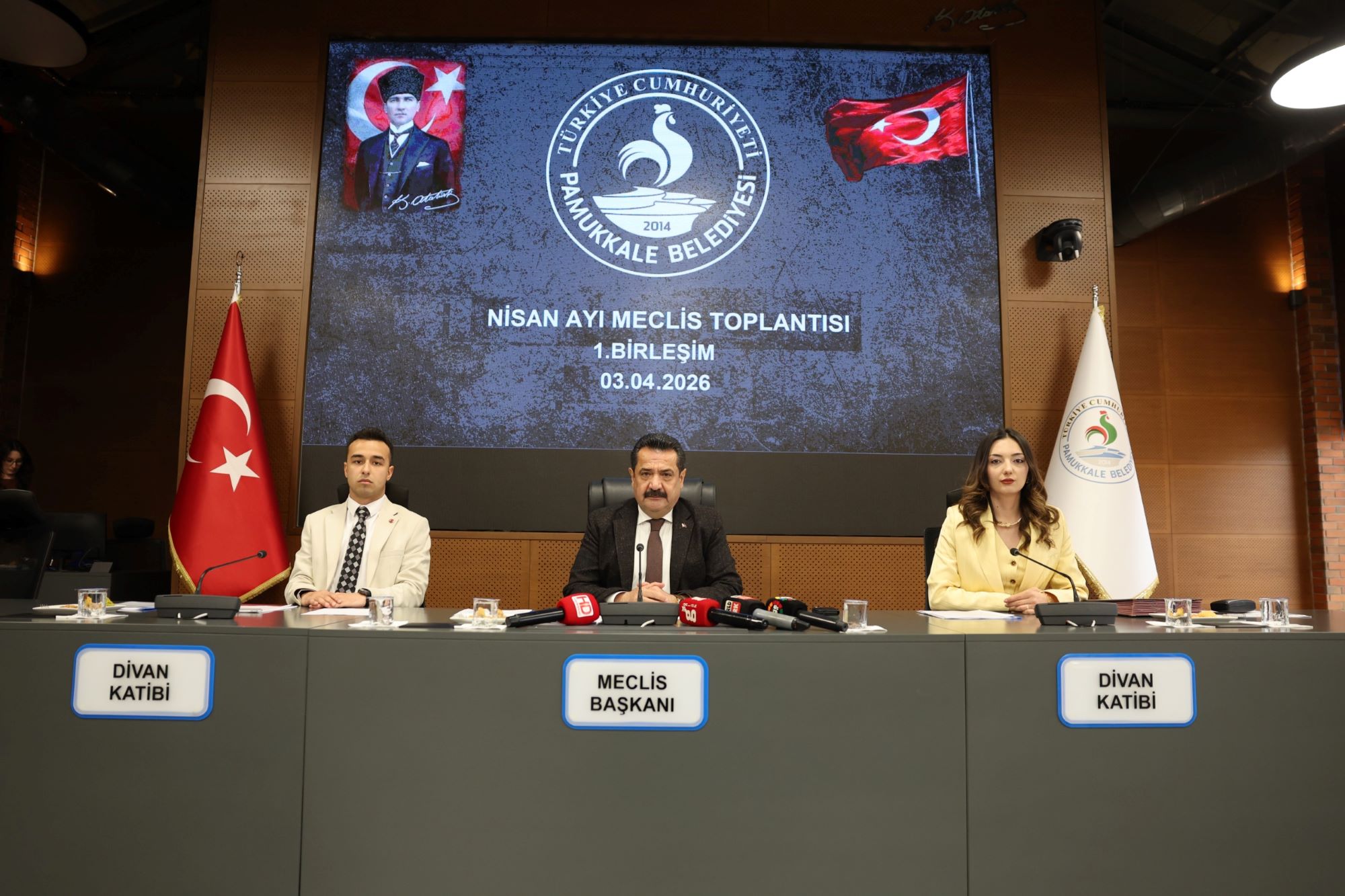 "PAMUKKALE BELEDİYE MECLİSİ’NDE GÖREV DAĞILIMI TAMAMLANDI"