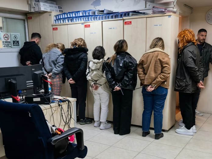 “Polisle alay eden şüphelilerden biri tutuklandı”