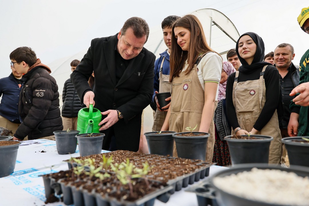 Sitovo’dan gelen öğrenciler TÜRAM’ı ziyaret etti