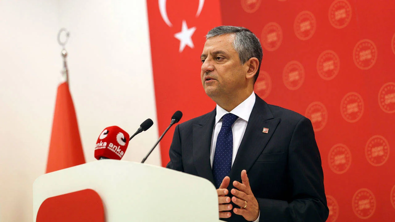 Özgür Özel: CHP bugünden itibaren savunmadan hücuma çıkıyor