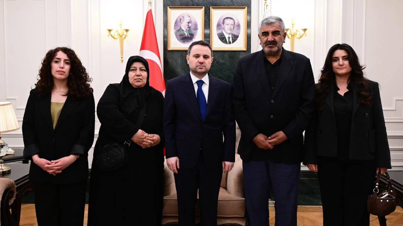 Akın Gürlek: “Rojin Kabaiş konusunda bu bir cinayet mi intihar mı, bunu ortaya çıkarmak zorundayız"