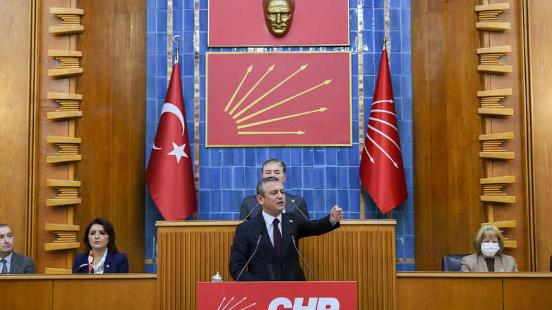 Özgür Özel’den Grup Toplantısında Gündeme Dair Sert Mesajlar